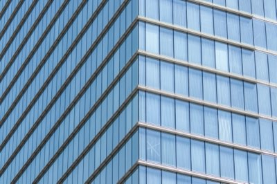 Osaka e Kobe: 15% della popolazione guida l'economia giapponese