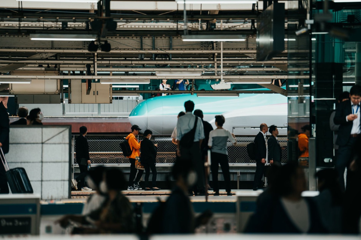 大阪站入口與等候旅客