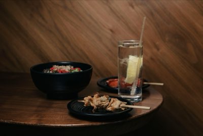 Kushikatsu em Osaka: Guia Essencial para Comer como um Local